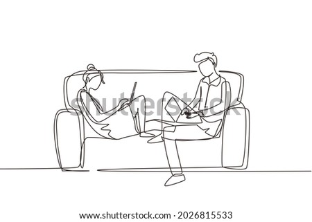 Single continuous line drawing young couple using laptop on sofa and obsessed with devices gadgets, people internet technology addiction concept. One line draw graphic design vector illustration