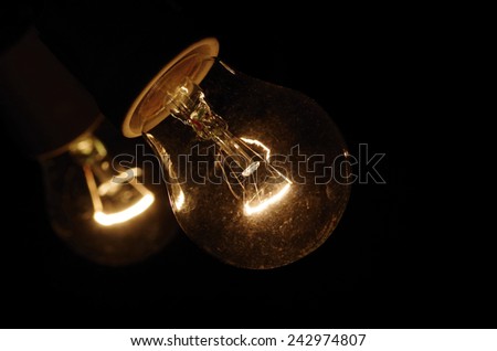Light from light bulb with mirror light