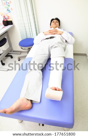 Japanese Male patients with fractured foot