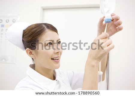 Nurse to perform a visual acuity test