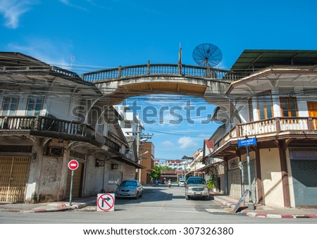 Suratthani,Thailand, August 15,2015: Dwellings with arched bridges connecting the houses reflect the lifestyle and ancient culture, province, surat thani,