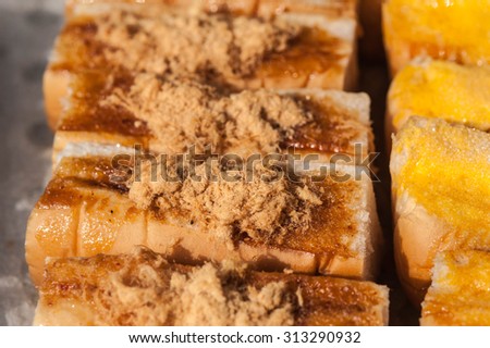 Steam bread stuffed with various fragrant steaming from the oven every morning snacks.