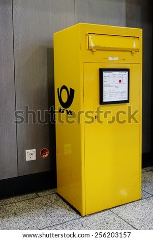 BERLIN, GERMANY -22 JANUARY 2015- The German postal company Deutsche Post, headquartered in Bonn (former German capital), is the world\'s largest courier company.