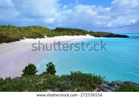 SOUTHAMPTON, BERMUDA -14 FEBRUARY 2015: Horseshoe Bay, the most famous beach in Bermuda with turquoise water and pink sand, has been ranked the #8 beach in the world by TripAdvisor.