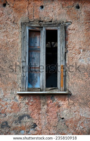 old wooden window italian style memory