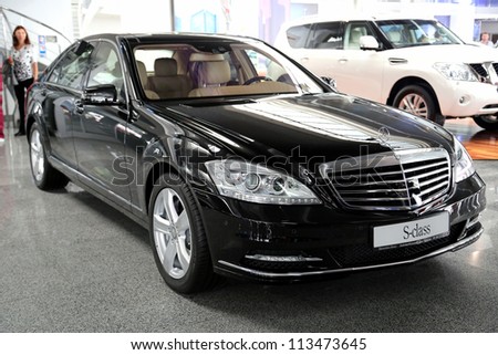 KIEV - SEPTEMBER 7: Black Mercedes-Benz S-class (S 500) at yearly automotive-show \