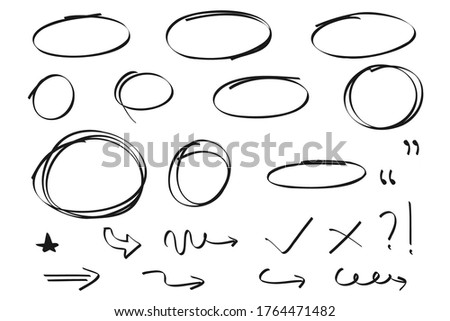 Hand drawn circle and arrow line for highlighting text. Rounds Bubbles Set doodle sketch symbols on a white background. vector illustration graphic design elements