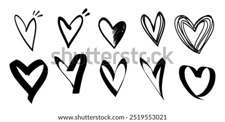 Doodle hearts on set. hand drawn style. love symbol. vector illustration