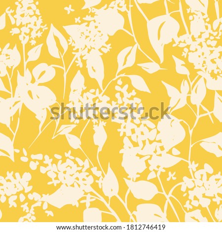 Plain floral drawing. Silhouettes of blooming lilac flowers in vintage style. Elegant seamless botanical pattern made of spring flowers. Nature ornament for textile, fabric, wallpaper, surface design.