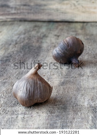 Fermented black garlic bulbs