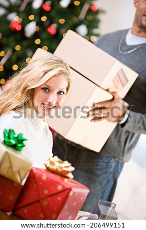 Christmas: Couple Ready To Ship Holiday Gifts To Relatives