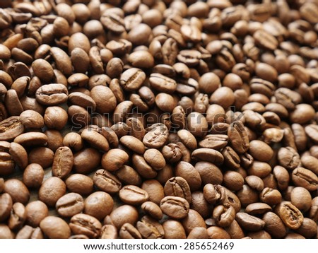 Shallow DOF coffee beans arabica type product - Shallow DOF high quality arabica coffee beans background
