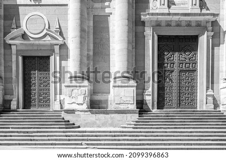 Architectural detail in Salamanca, Castilla y Leon, Spain. Facade and door of an old Baroque church, black and white image Zdjęcia stock © 