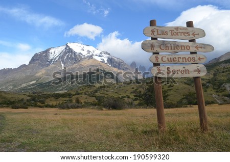 Hiking sign in Torres del Paine