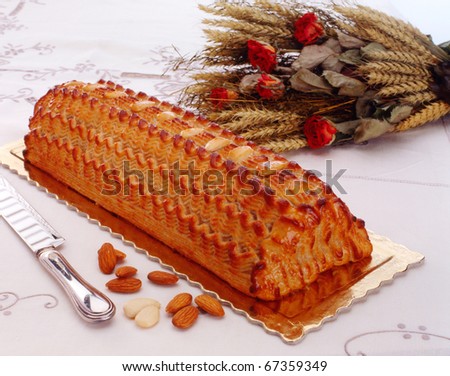Cake with almond paste