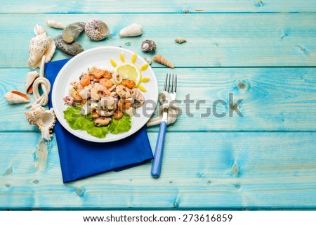 Seafood salad, texture
