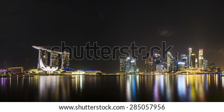 SINGAPORE-FEB 2, 2015 : Panorama of Singapore skyline of marina bay in Singapore at night