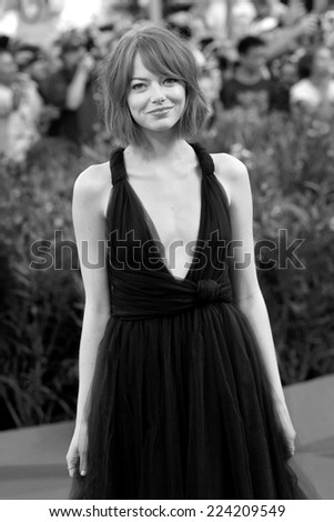 VENICE, ITALY - AUGUST 27: Actress Emma Stone attends the \'Birdman\' premiere during the 71st Venice Film Festival at Palazzo Del Cinema on August 27, 2014 in Venice, Italy.