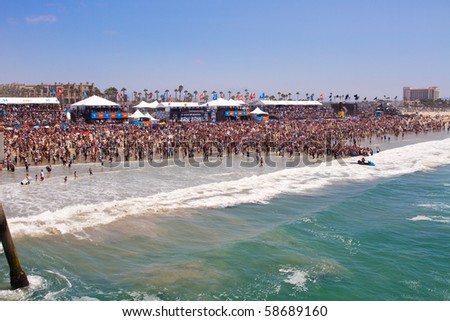 HUNTINGTON BEACH, CA-AUGUST 8: Massive crowds pack the beach for the U.S. Open of Surfing Championships Sunday, August 8, 2010 in Huntington Beach. The event ends Sunday with an award\'s ceremony.