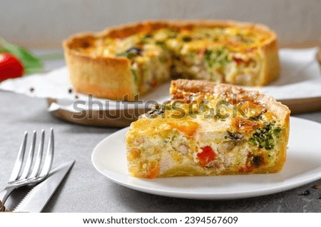 Similar – Foto Bild Gemüse-Quiche auf grünem Hintergrund. Leerzeichen kopieren.