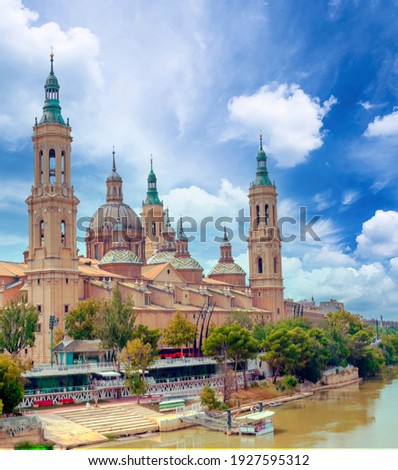Basilica del Pilar in the city of Zaragoza in the north of Spain Foto stock © 