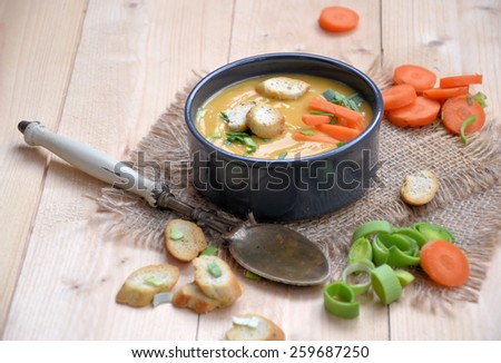 vegetable soup and chopped vegetables