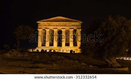 Temple of Concord at night. Valley of Temples, Agrigento. New led lighting system