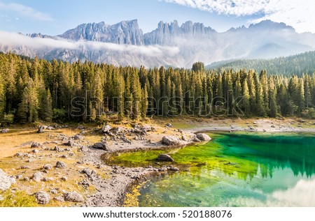Landscape of Lake Carezza o Karersee with Dolomites in background, Nova Levante, Bolzano, Italy Foto stock © 