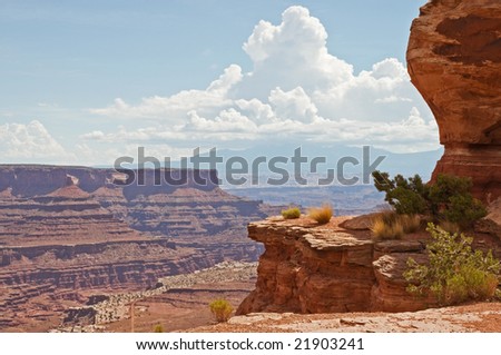 View of canyon at Canyon land National Park in Southern Utah near Moab
