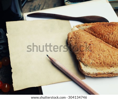 empty Paper note with bread wheat,vintage paper with space ,Vintage Style.