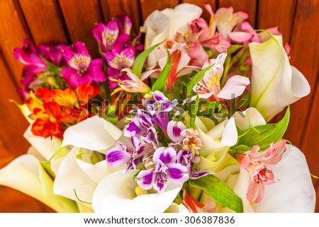 Bouquet of callas, lilies and alstroemerias