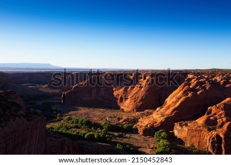 A valley and beautiful cliffs at Canyon de Chelle, Arizona Photo stock © 