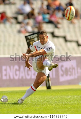 BARCELONA - SEPT, 15: Stade Toulousain Luke McAlister in a try during the French rugby union league match USAP Perpignan vs Stade Toulousain at the Olympic Stadium in Barcelona, on September 15, 2012