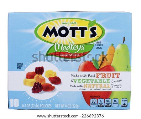 ALAMEDA, CA - OCTOBER 27, 2014: 8 ounce box of Mott's brand Fruit Flavored Snacks. Ten 0.8 ounce packets of  Assorted Fruit Favored Snacks per box. Naturally Flavored.