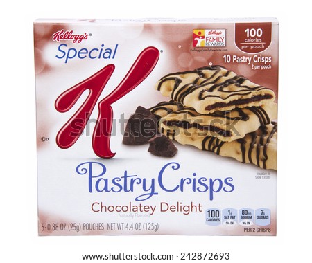 ALAMEDA, CA - JANUARY 08,2015: 4.4 ounce box with five 0.88 ounce pouches of Kellogg's brand Pastry Crisps. Chocolatey Delight flavor. 100 calories per pouch. Great snack for Adults and Children.