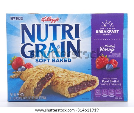 ALAMEDA, CA - SEPTEMBER 08, 2015: 10.4 ounce box of Kellogg\'s brand Nutrigrain Soft Baked Breakfast Bars. Made with Real Fruit and Whole Grains. Naturally and artificially flavored. Mixed Berry.