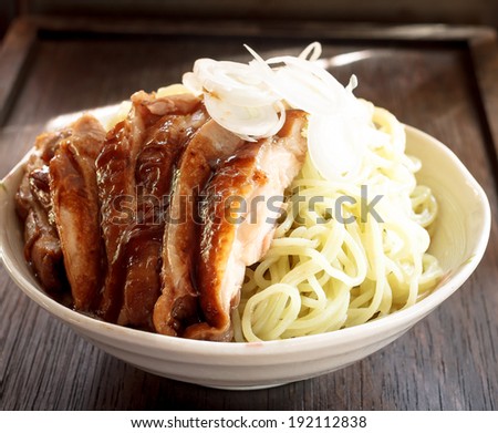 japan food - noodle with chicken teriyaki
