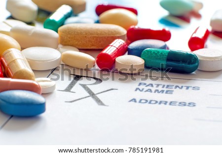 Prescription pills with prescription paper Imagine de stoc © 