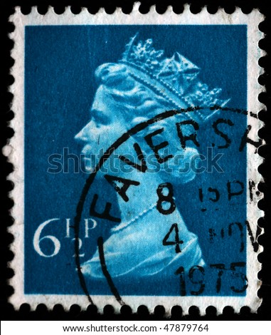 UNITED KINGDOM - CIRCA 1971 to 1996: An English Used Postage Stamp showing Portrait of Queen Elizabeth 2nd, circa 1971 to 1996