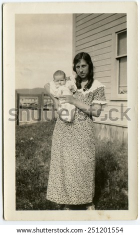 CANADA - CIRCA 1930s: Reproduction of an antique photo shows