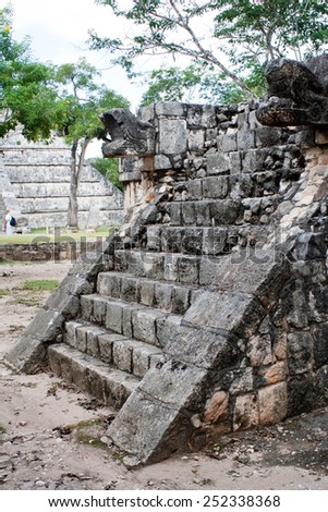 Chichen Itza is a archaeological site built by the Maya civilization located in Mexico