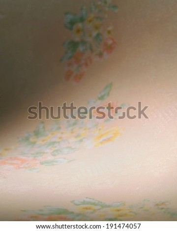 peach patterned wallpaper with flowers