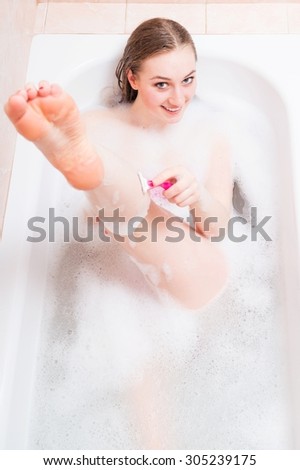 Remarkable, Beautiful and naked sexy bath girls With Beautiful and naked sexy bath girls
