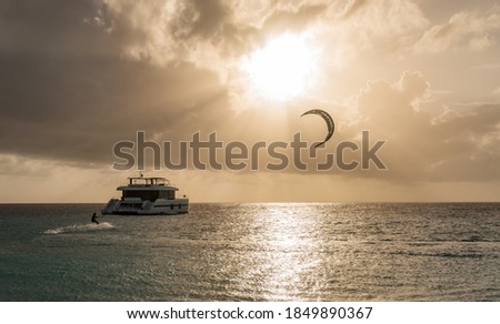 Kite surfing at Sunset - Klein Curacao 