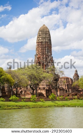 Old Temple wat mahathat of Ayutthaya Province( Ayutthaya Historical Park )Asia Thailand