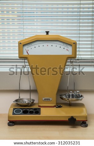 precision balance  with other weights