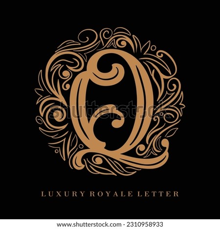 Letter Q Luxury Royal Circle Ornament Logo