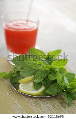Strawberry daiquiri with mint and lemon