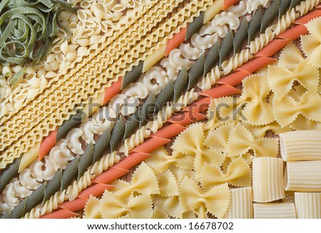 Mixed raw pasta