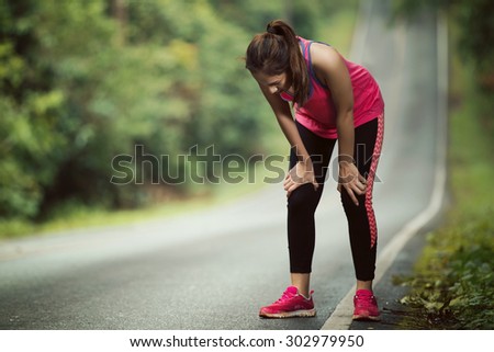 Women are tired From jogging on a steep slope